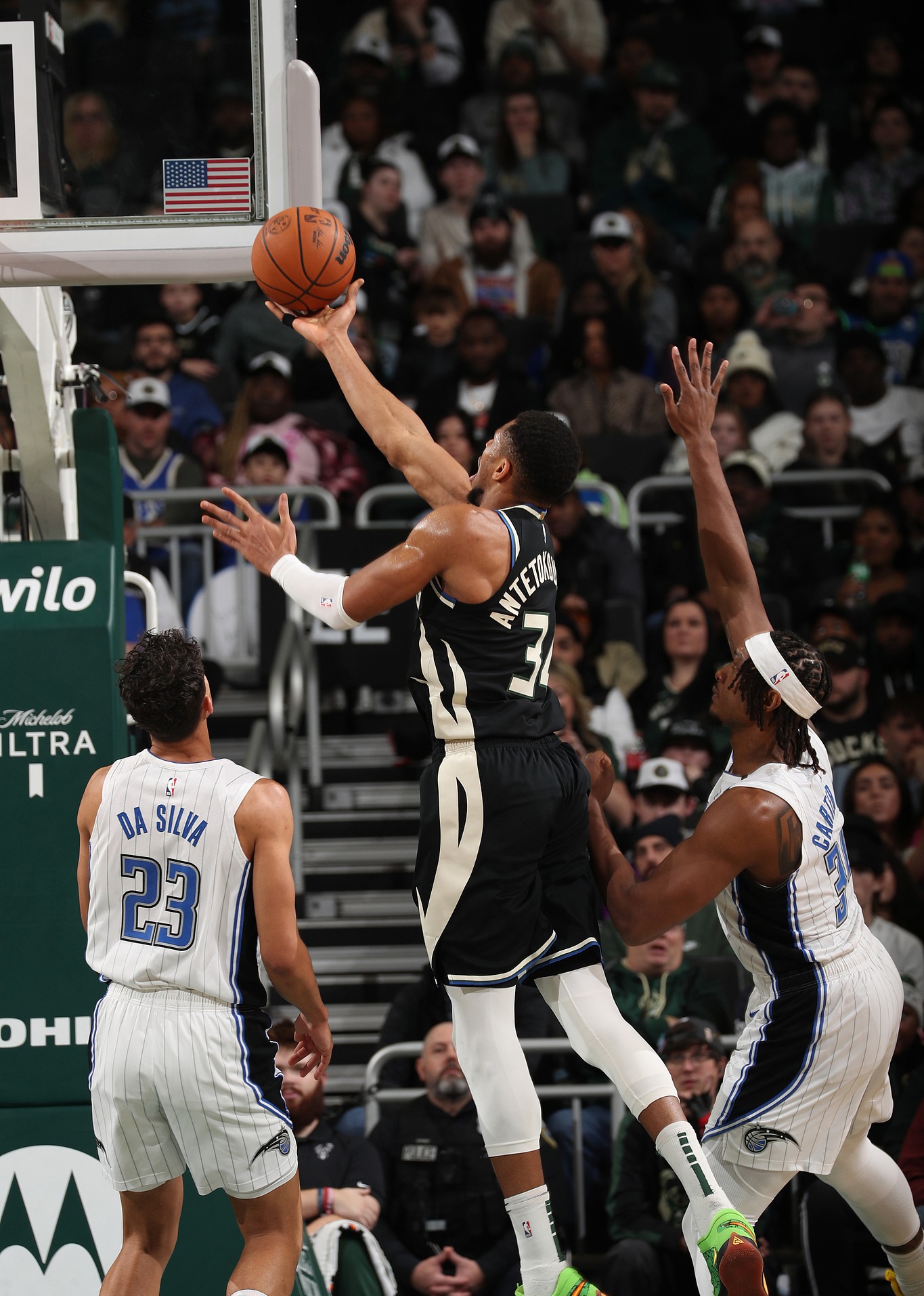 加拿大男篮完胜雄鹿B队，波特打破历史纪录