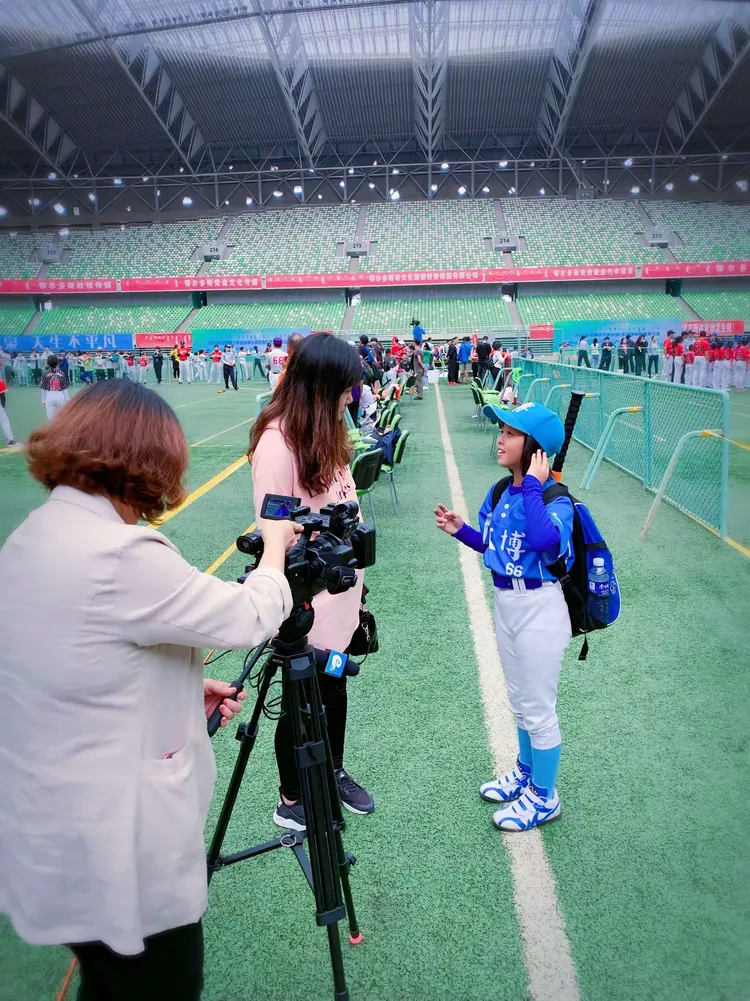 包含棒球赛后采访曝光,内幕引发热议的词条 包含棒球赛后采访曝光,内幕引发热议的词条