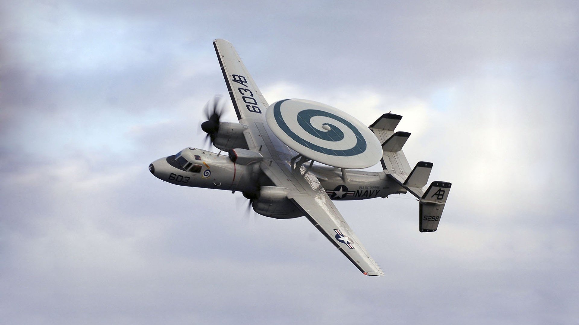 开云体育平台APP-赛道上的冰与火，哈斯逆袭索伯，汉密尔顿再铸传奇