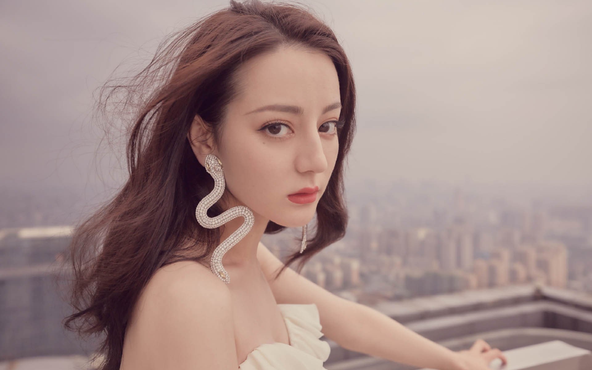 开云体育登录-非洲心跳—帕尔默，在黑暗时代逆袭黎明的破冰者