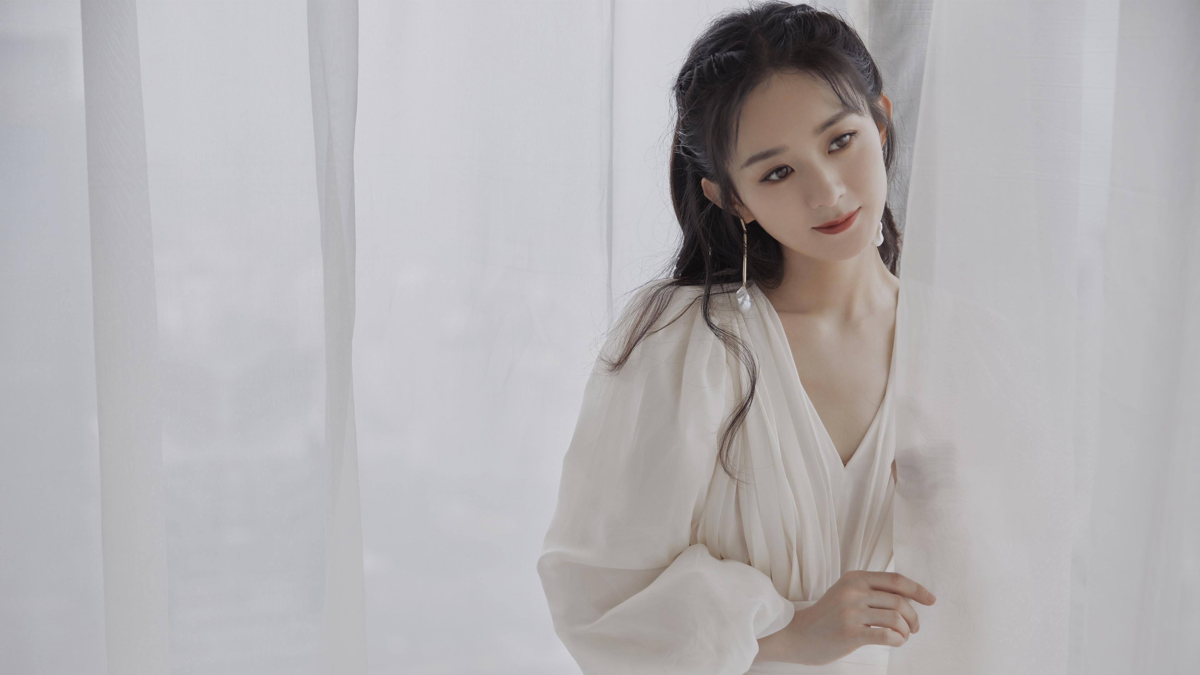 开云体育官网-当足球的优雅照进NBA的肌肉丛林，斯通斯之夜如何重写季后赛法则？