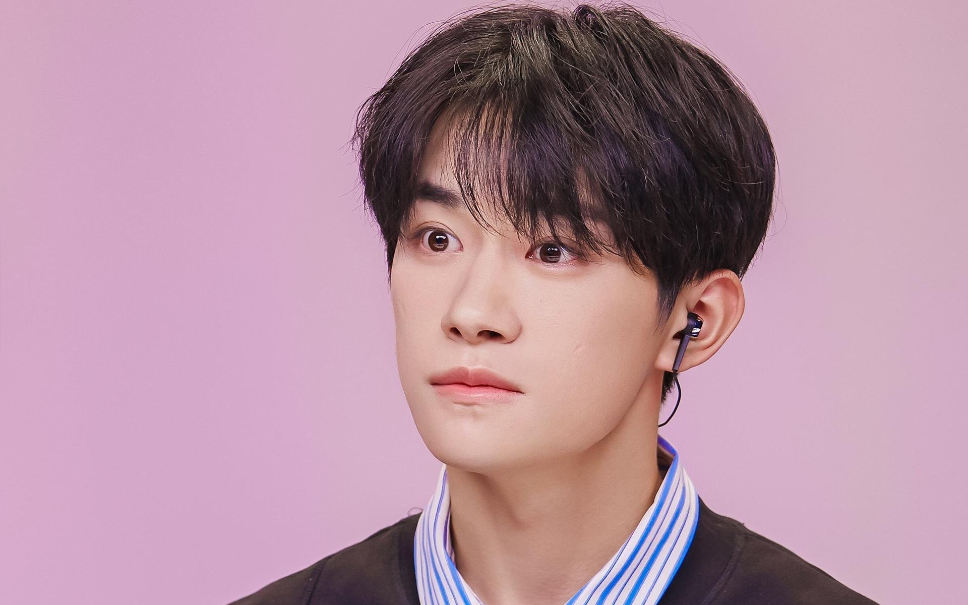 开云体育入口-撕裂巨人，当贝恩在王城降下冰雨