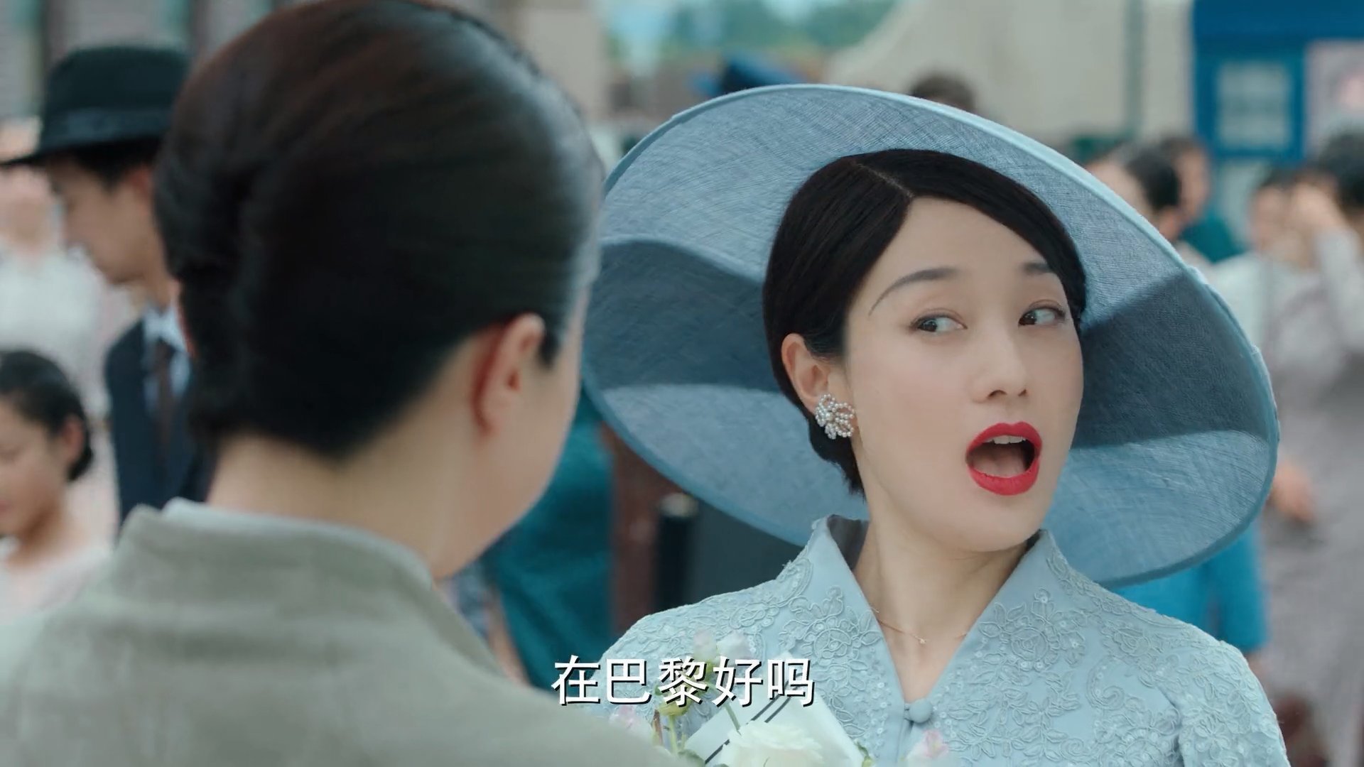 这是一篇为您定制的文章,结合了您要求的所有关键元素,并力求在逻辑和情感上实现唯一性—即打破常规认知,从意想不到的角度切入这场政治与足球交织的焦点之战